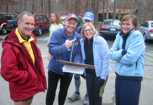 Gary, what a guy, helps young lady who wants to know the course