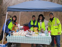 Famous Aid Station volunteers